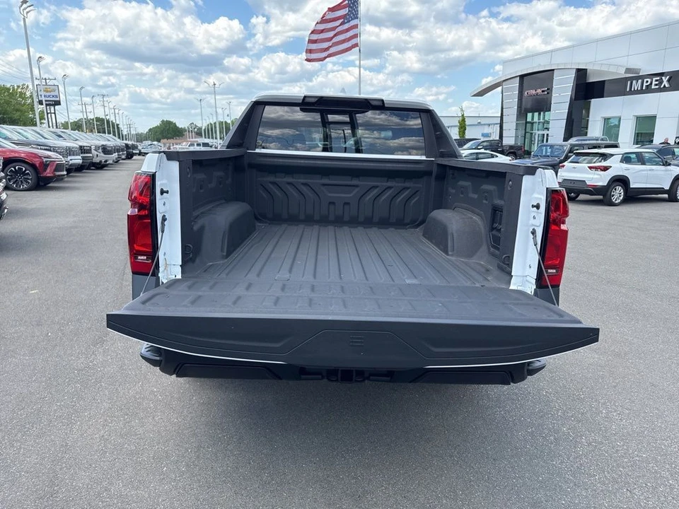 2024 Chevrolet Silverado 4th Gen - Image 28 of 31