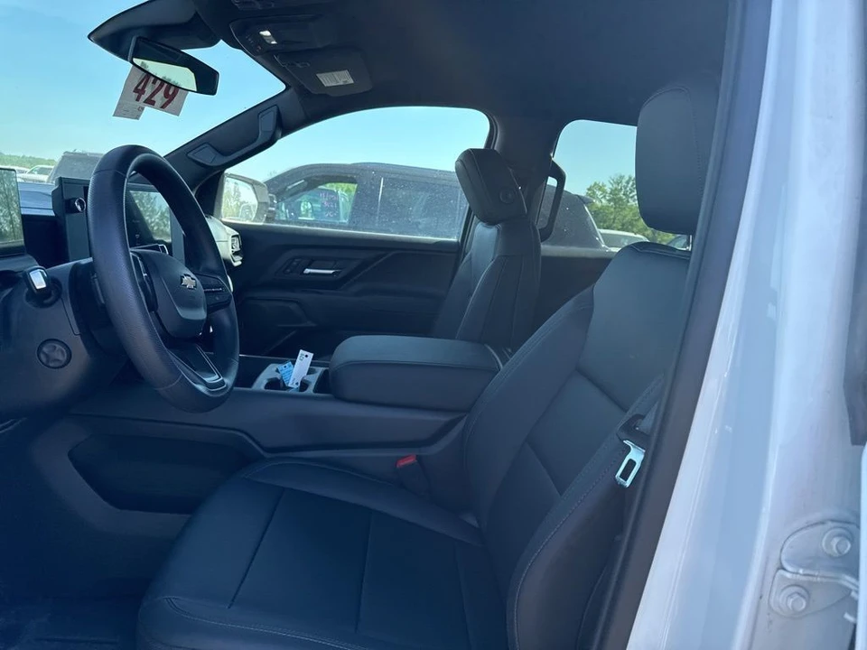2024 Chevrolet Silverado - Image 5 of 7
