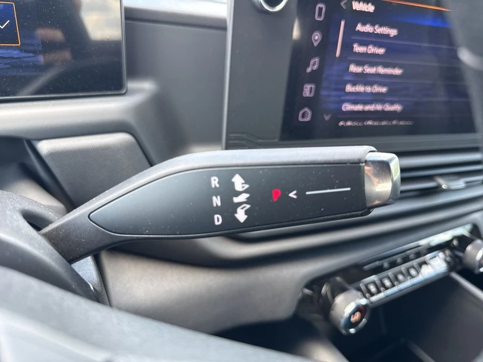 2024 Chevrolet Silverado 4th Gen - Image 17 of 31