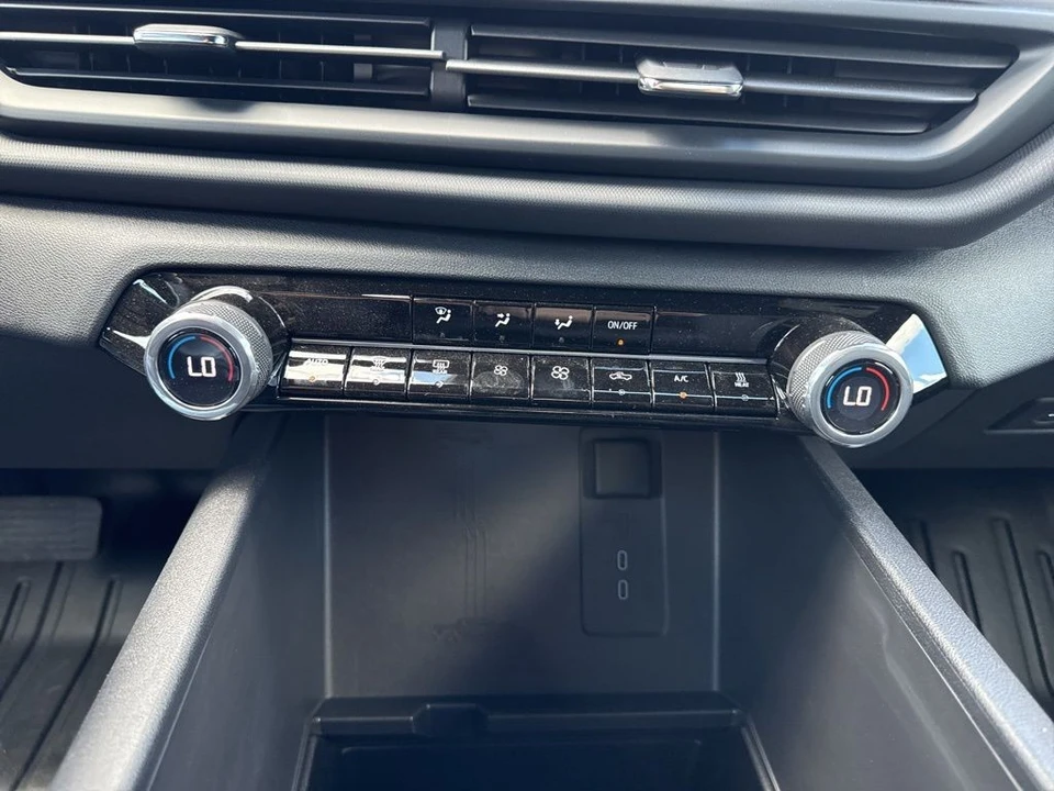 2024 Chevrolet Silverado 4th Gen - Image 21 of 31