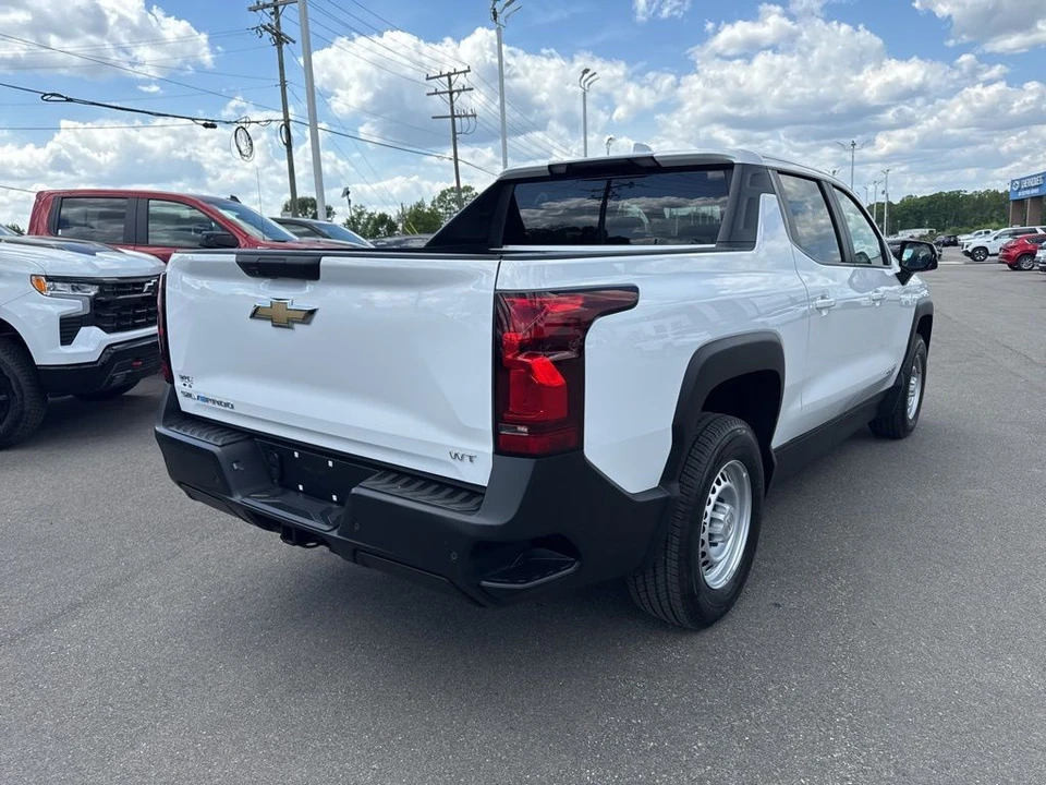2024 Chevrolet Silverado 4th Gen - Image 5 of 31