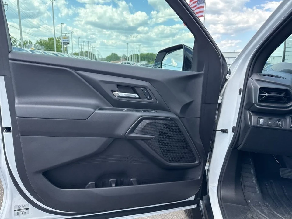 2024 Chevrolet Silverado 4th Gen - Image 24 of 31