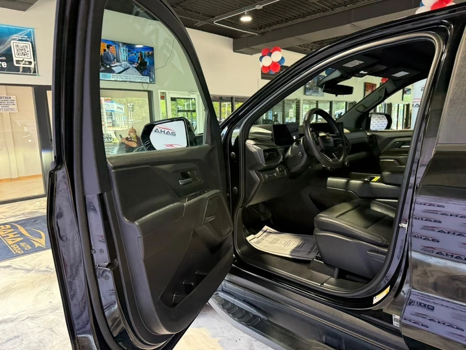 2024 Chevrolet - Image 28 of 31