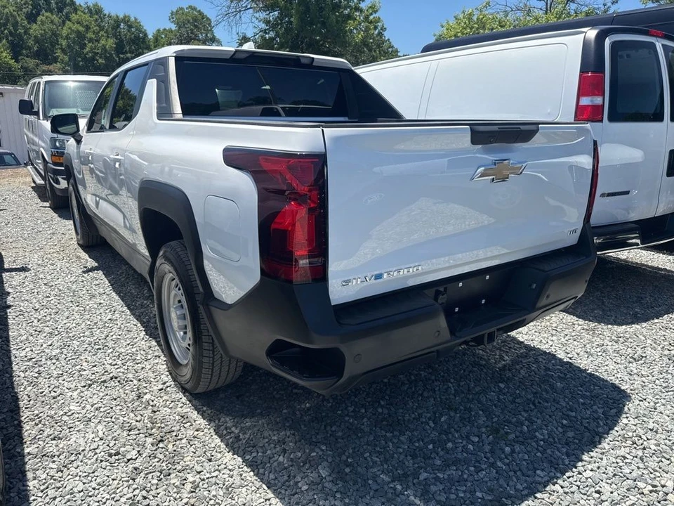 2024 Chevrolet Silverado - Image 5 of 5