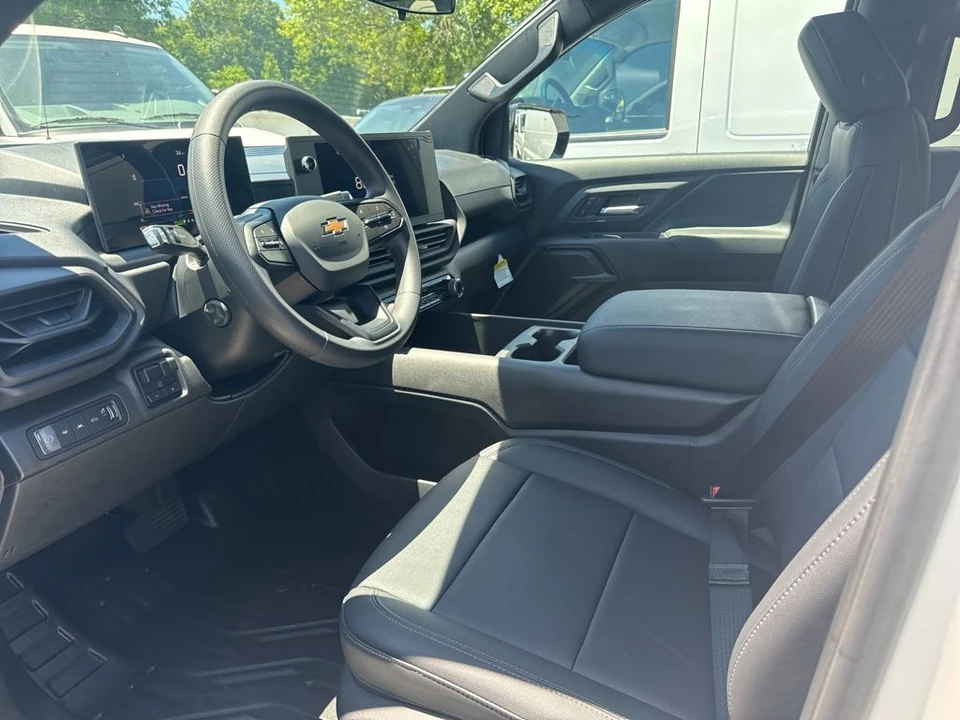 2024 Chevrolet Silverado - Image 3 of 5