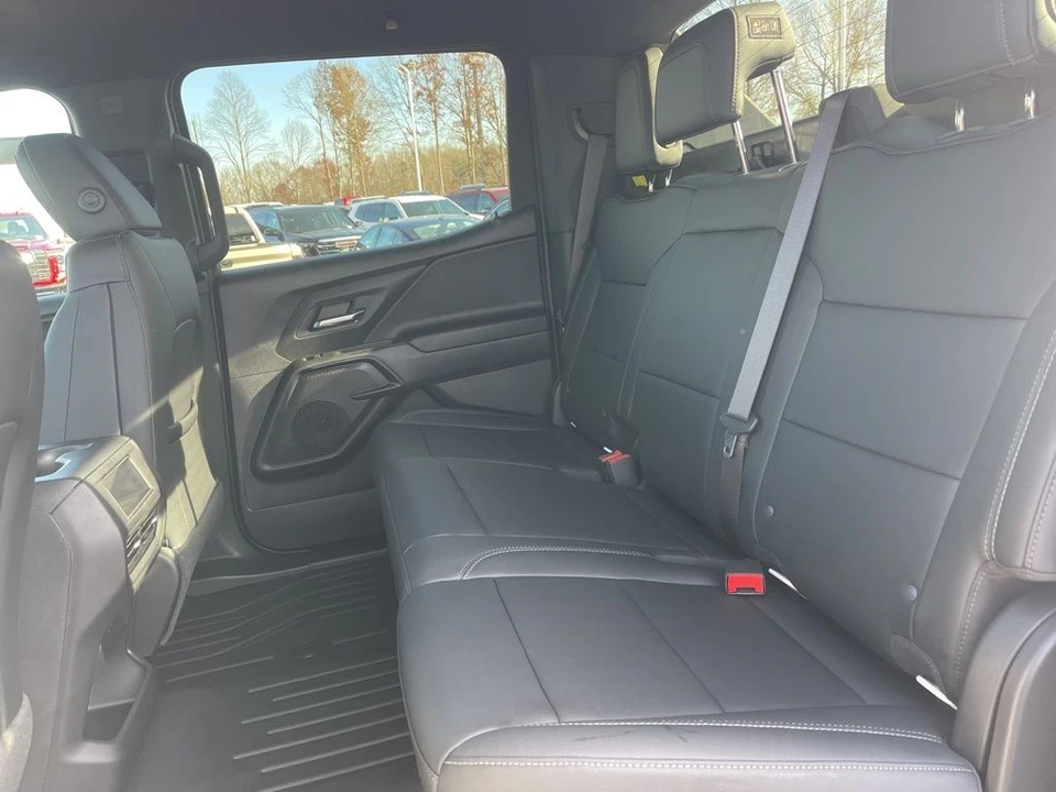 2024 Chevrolet Silverado - Image 12 of 12