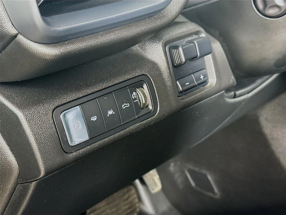 2024 Chevrolet Silverado - Image 5 of 21