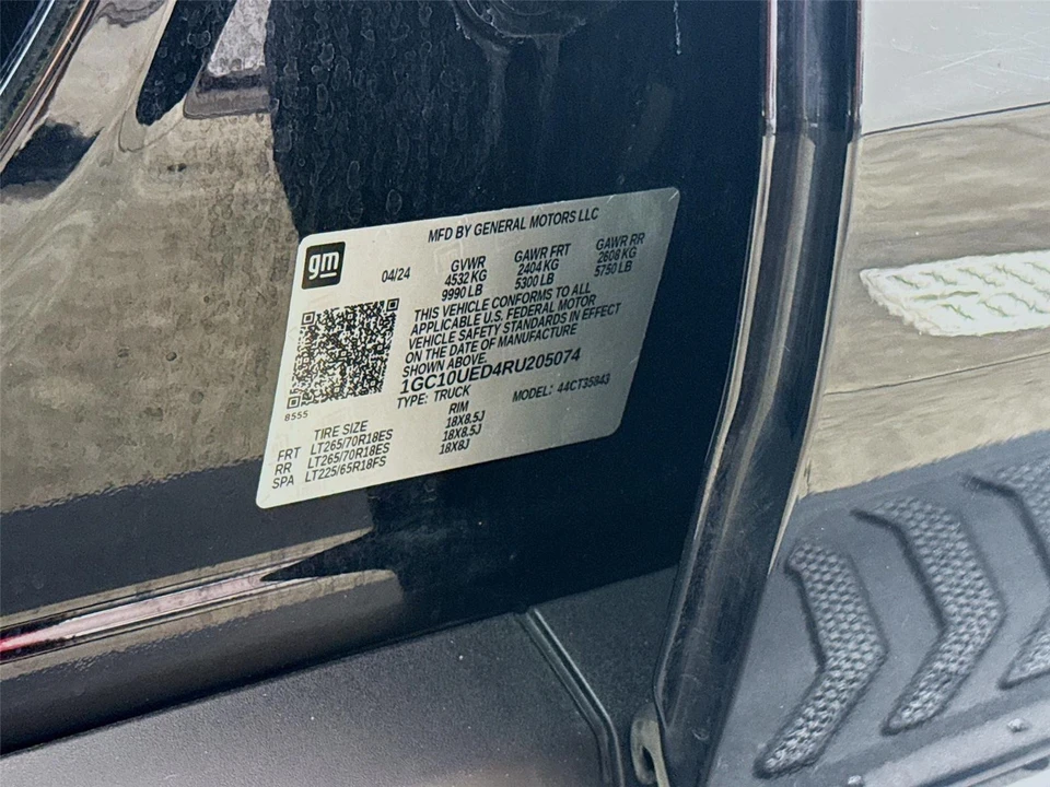 2024 Chevrolet Silverado - Image 18 of 21