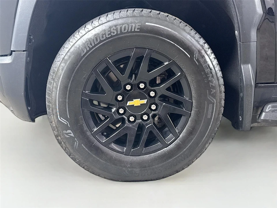 2024 Chevrolet Silverado - Image 15 of 21