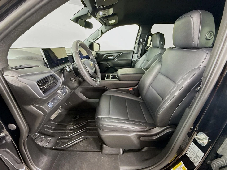 2024 Chevrolet Silverado - Image 2 of 21