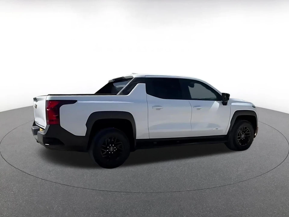 2024 Chevrolet Silverado - Image 3 of 31