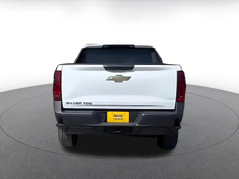2024 Chevrolet Silverado - Image 18 of 31