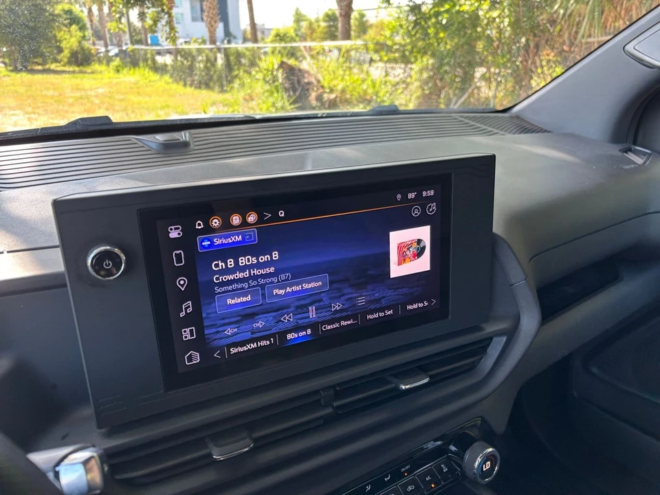 2024 Chevrolet Silverado - Image 27 of 31