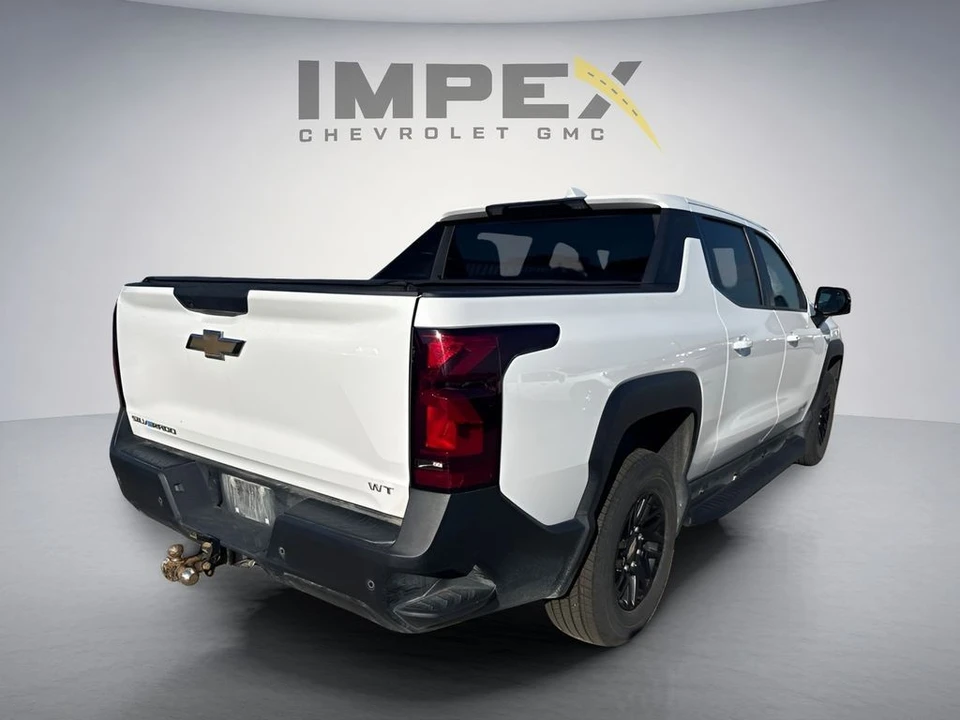2024 Chevrolet Silverado - Image 5 of 15