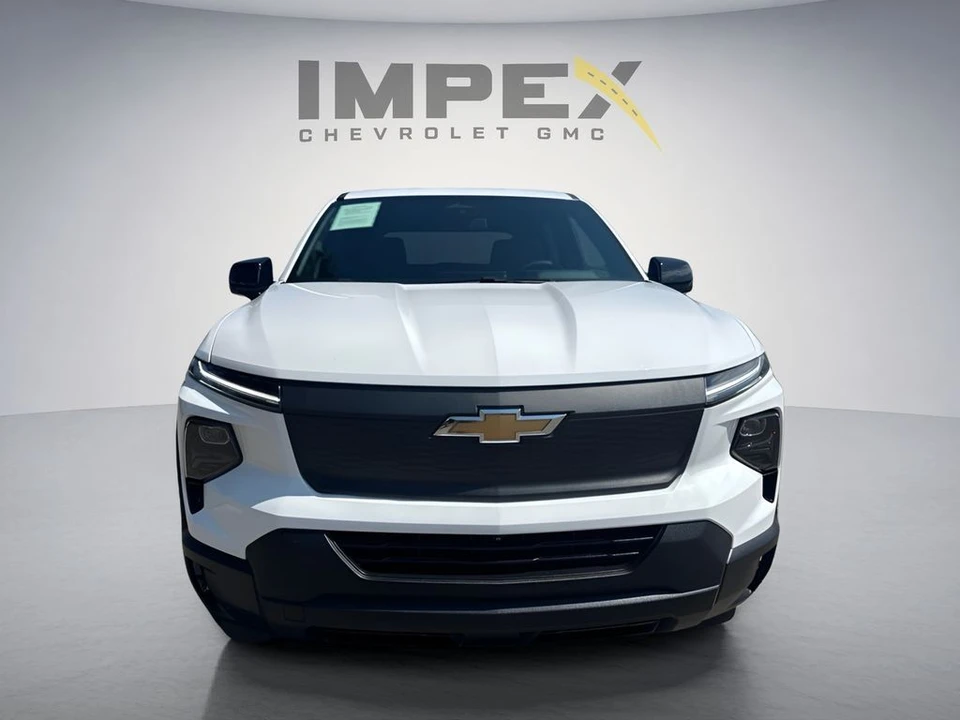 2024 Chevrolet Silverado - Image 8 of 31