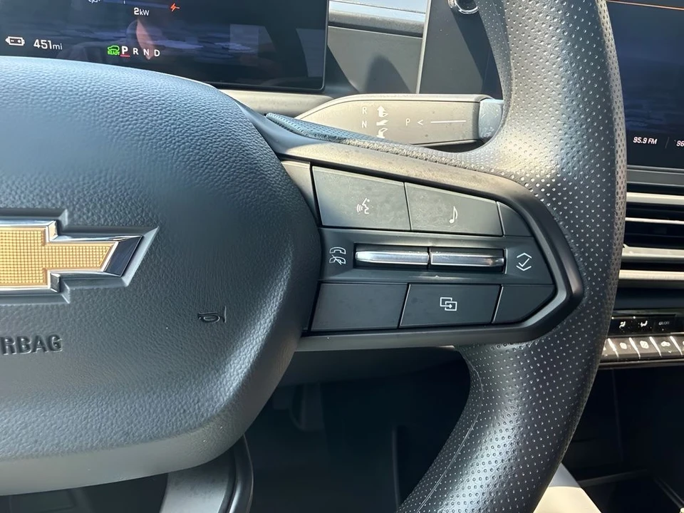 2024 Chevrolet Silverado - Image 16 of 31