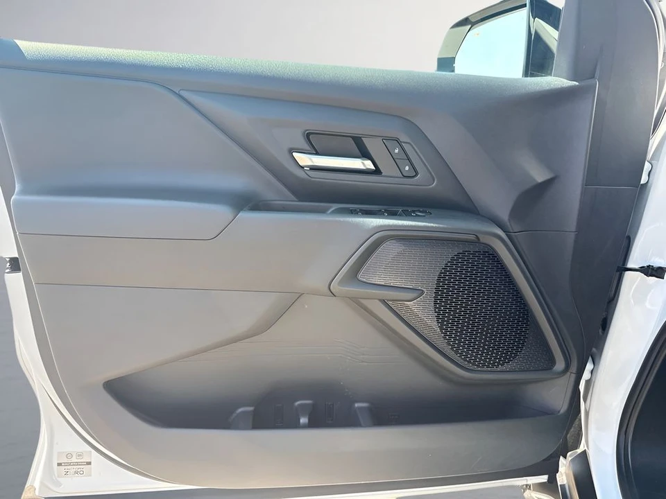 2024 Chevrolet Silverado - Image 24 of 31
