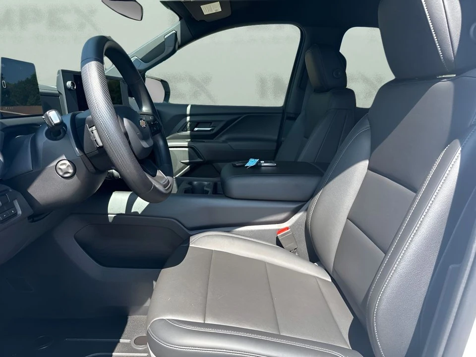 2024 Chevrolet Silverado - Image 9 of 31
