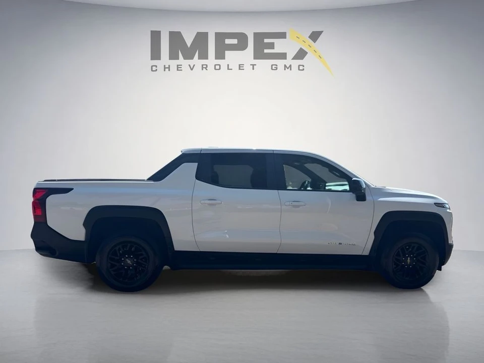 2024 Chevrolet Silverado - Image 6 of 31