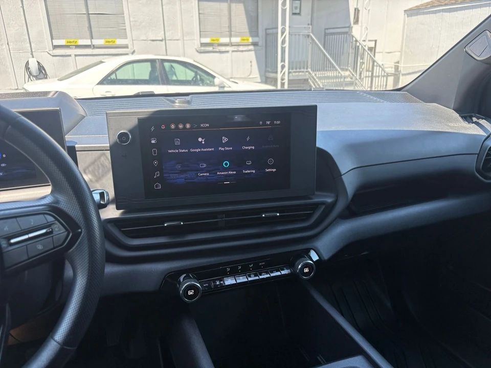 2024 Chevrolet Silverado - Image 22 of 31