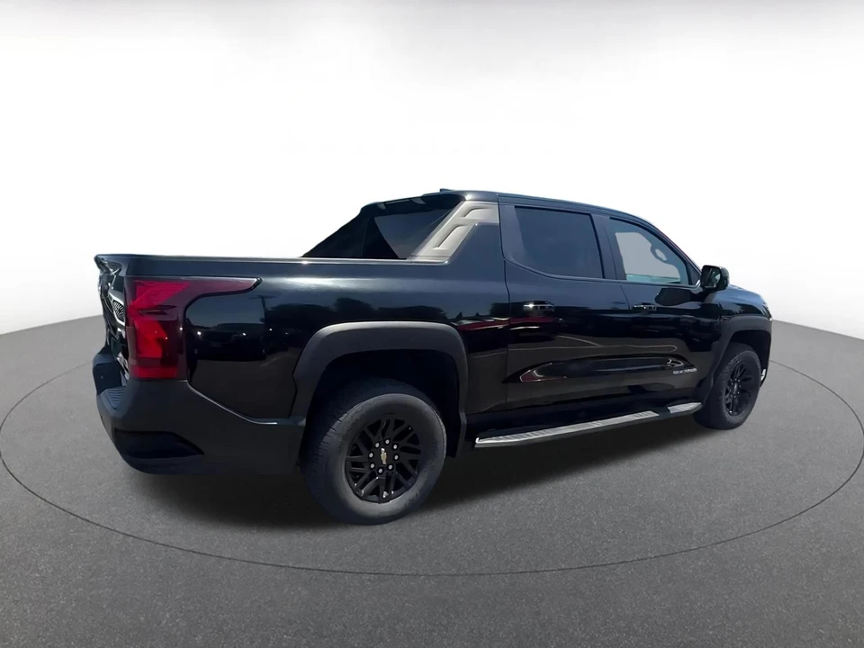 2024 Chevrolet Silverado - Image 16 of 31