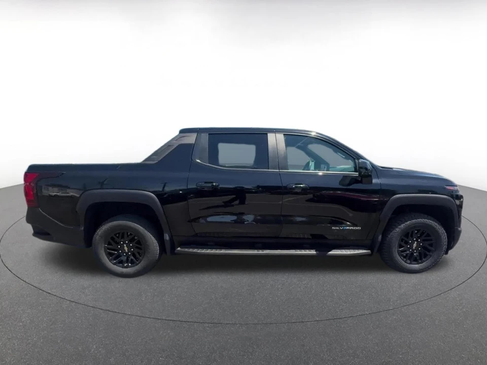 2024 Chevrolet Silverado - Image 18 of 31