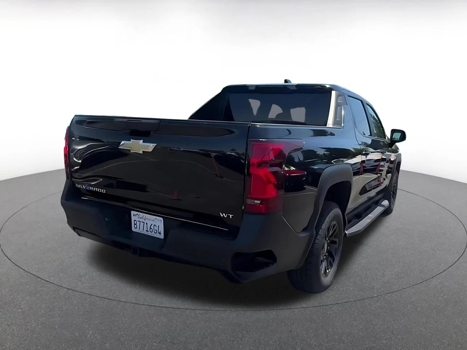 2024 Chevrolet Silverado - Image 17 of 31