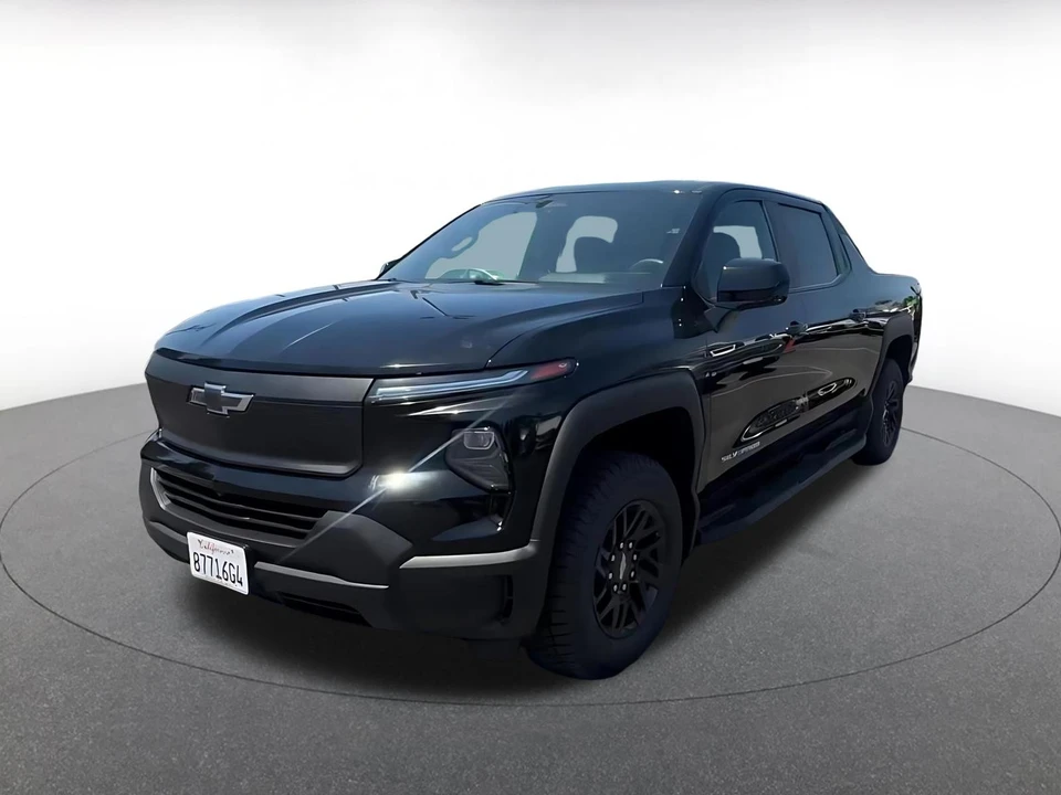 2024 Chevrolet Silverado - Image 8 of 31
