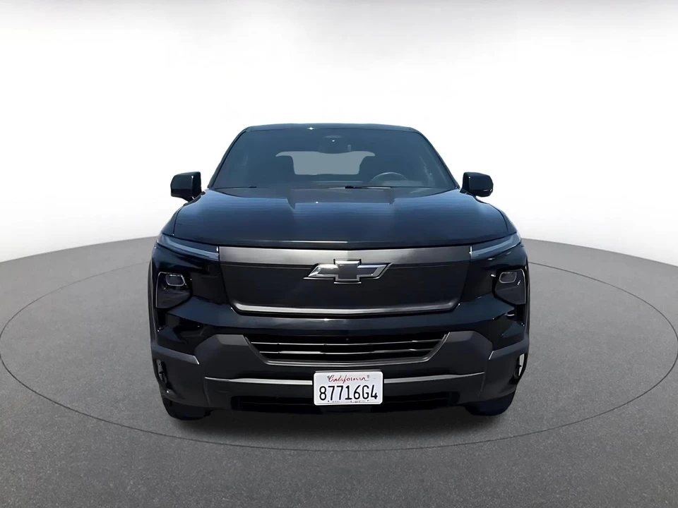 2024 Chevrolet Silverado - Image 4 of 31