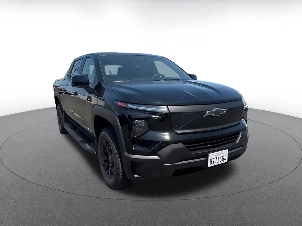 2024 Chevrolet Silverado - Image 3 of 31
