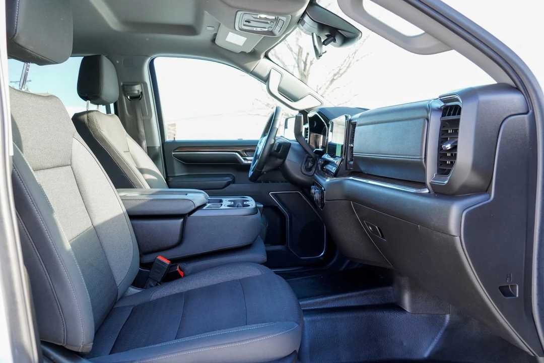 2024 Chevrolet Silverado 4th Gen - Image 14 of 21