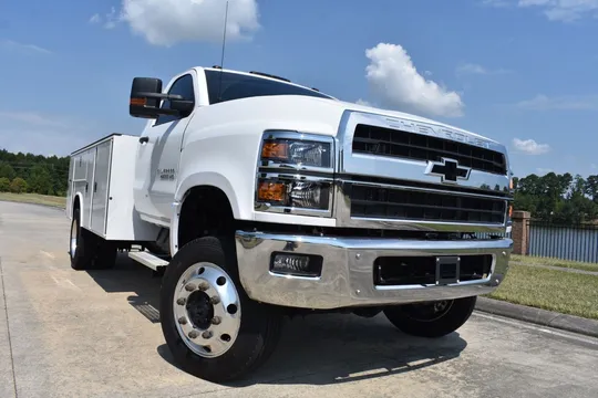 2024 Chevrolet Silverado 4500HD Regular Cab 4X4