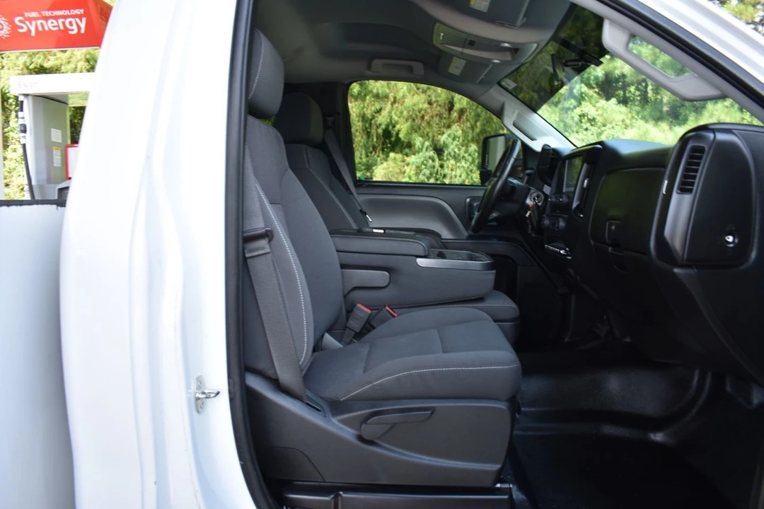 2024 Chevrolet Silverado Heavy Duty 4th Gen - Image 24 of 31