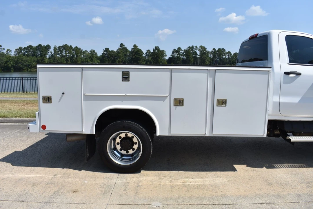 2024 Chevrolet Silverado Heavy Duty 4th Gen - Image 4 of 31