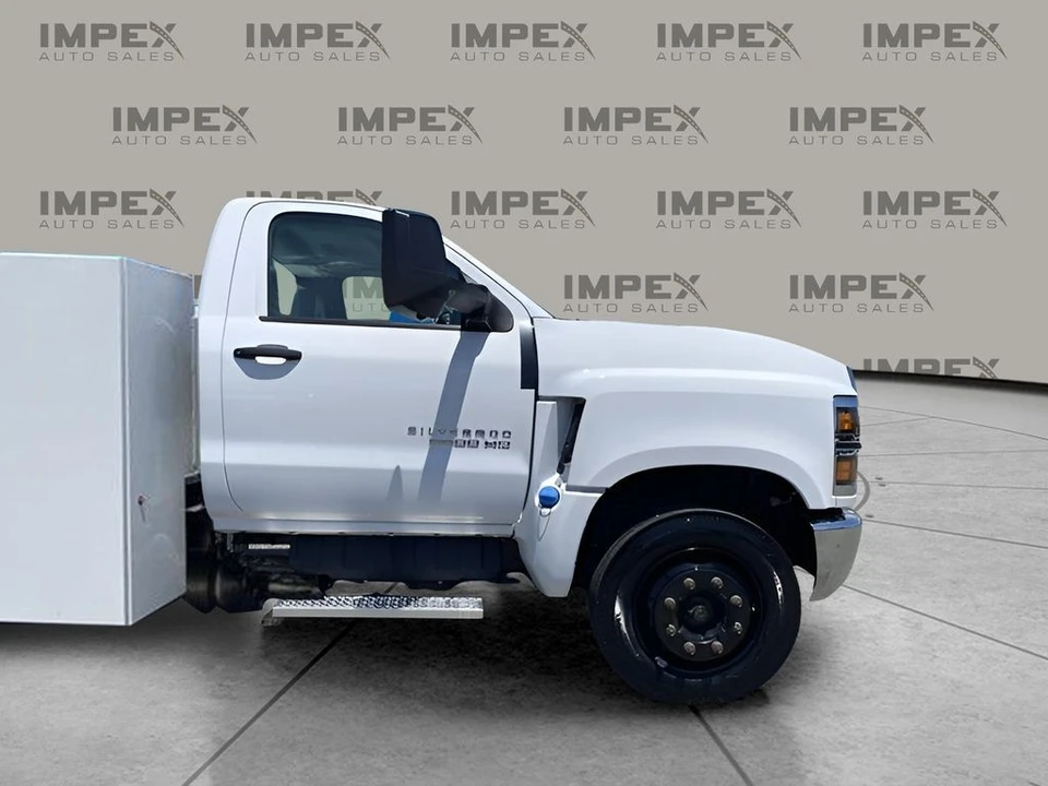 2024 Chevrolet Silverado Heavy Duty 4th Gen - Image 5 of 31