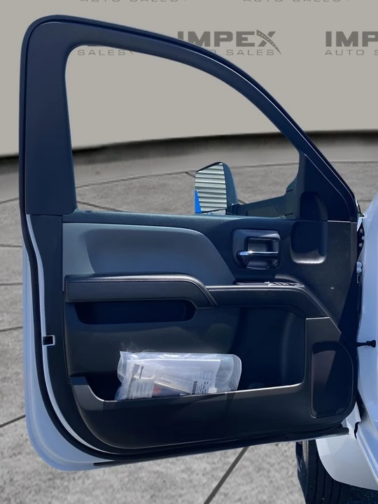2024 Chevrolet Silverado Heavy Duty 4th Gen - Image 17 of 31
