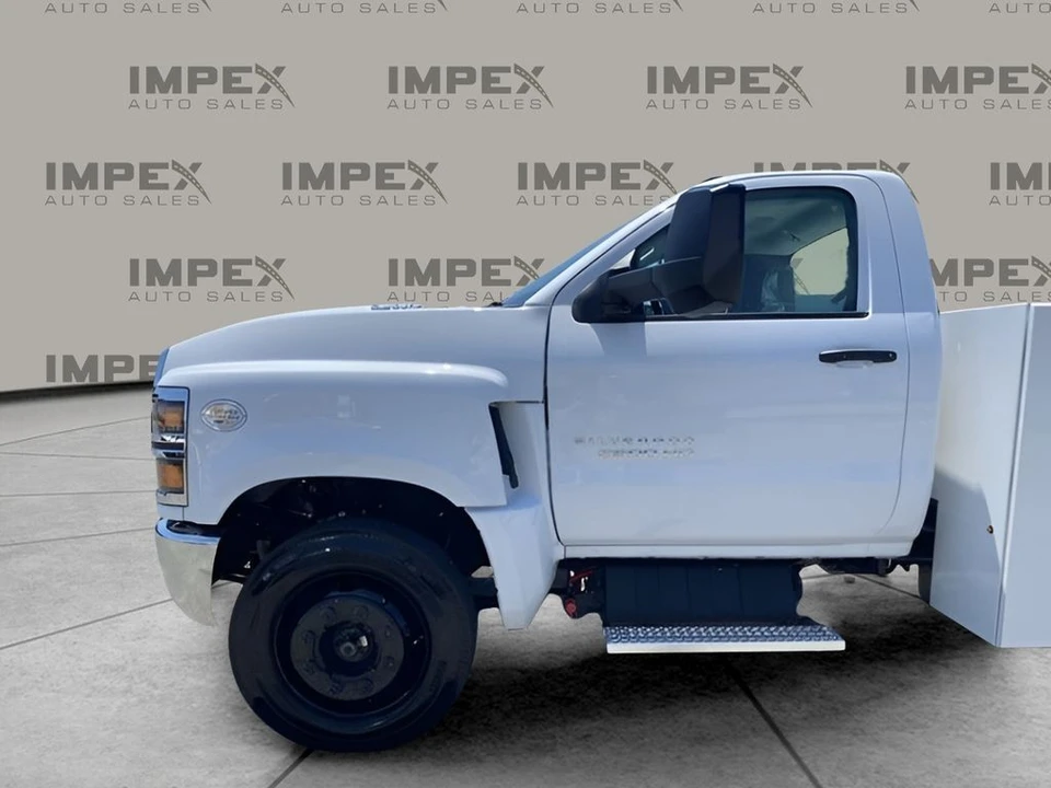 2024 Chevrolet Silverado Heavy Duty 4th Gen - Image 2 of 31