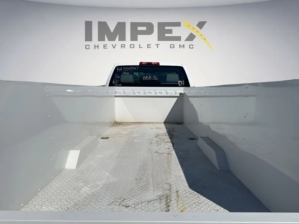 2024 Chevrolet Silverado Heavy Duty 4th Gen - Image 25 of 31