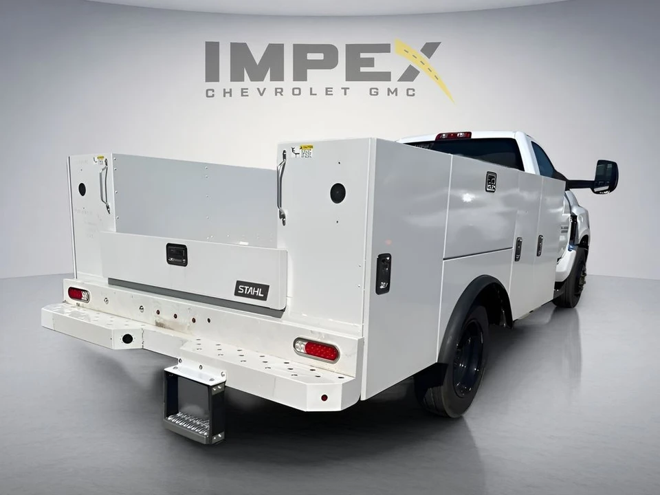 2024 Chevrolet Silverado Heavy Duty 4th Gen - Image 13 of 31
