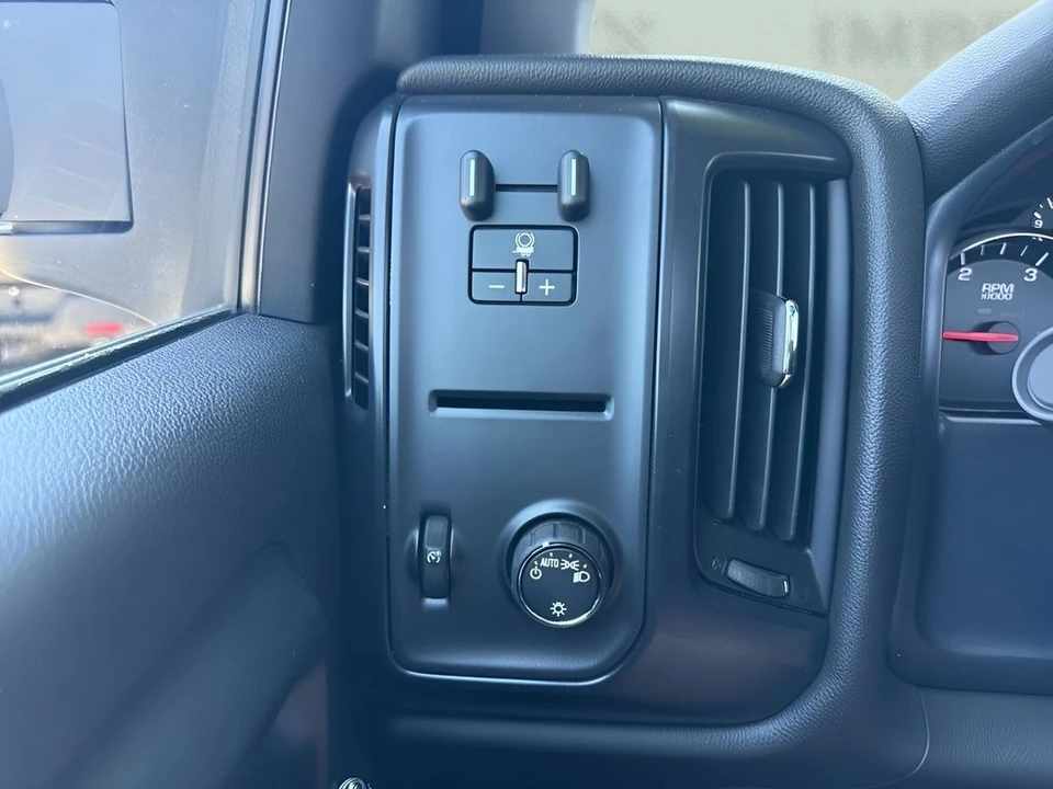 2024 Chevrolet Silverado Heavy Duty 4th Gen - Image 17 of 25