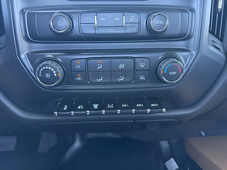 2024 Chevrolet Silverado Heavy Duty 4th Gen - Image 13 of 25
