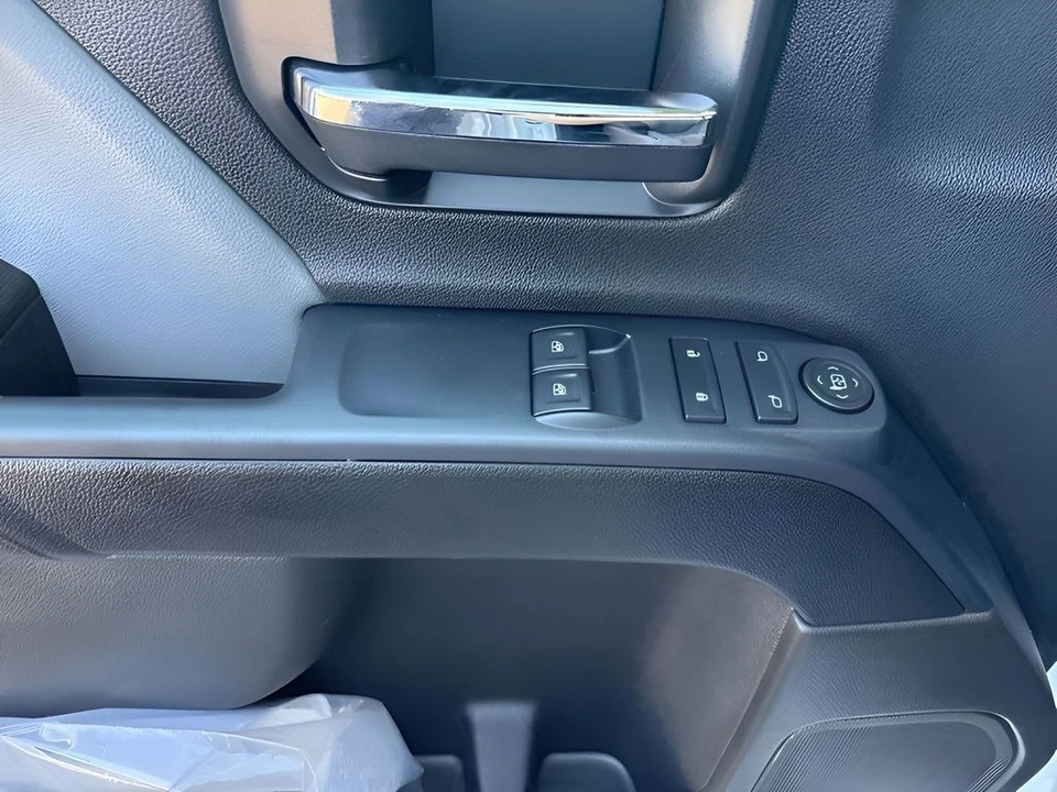2024 Chevrolet Silverado Heavy Duty 4th Gen - Image 29 of 31