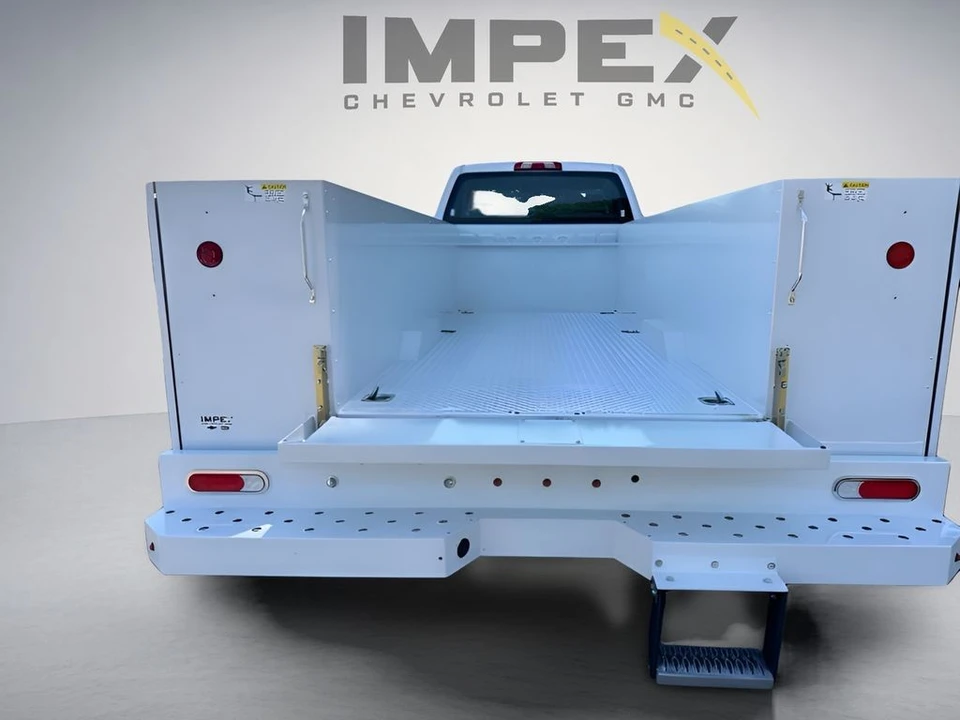 2024 Chevrolet Silverado Heavy Duty 4th Gen - Image 5 of 31