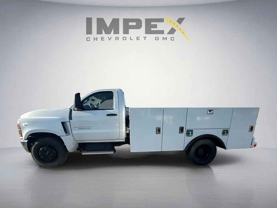 2024 Chevrolet Silverado Heavy Duty 4th Gen - Image 2 of 15