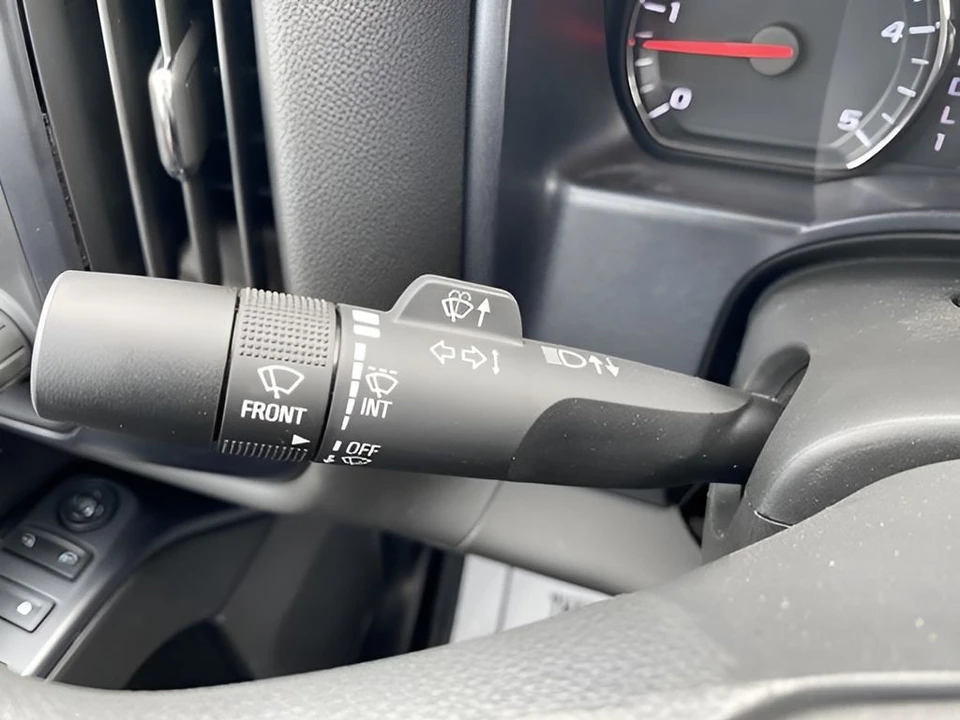 2024 Chevrolet Silverado Heavy Duty 4th Gen - Image 19 of 31