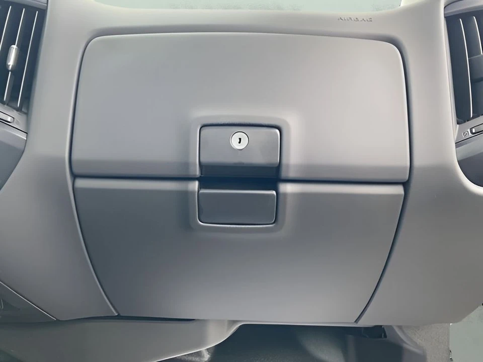 2024 Chevrolet Silverado Heavy Duty 4th Gen - Image 29 of 31