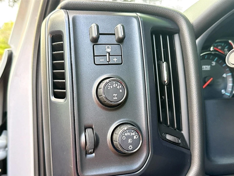 2024 Chevrolet - Image 7 of 31
