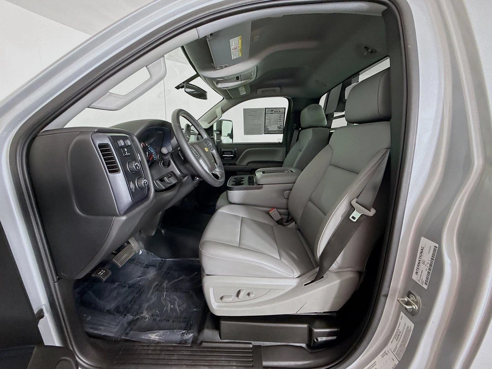 2024 Chevrolet Silverado Heavy Duty 4th Gen - Image 2 of 31