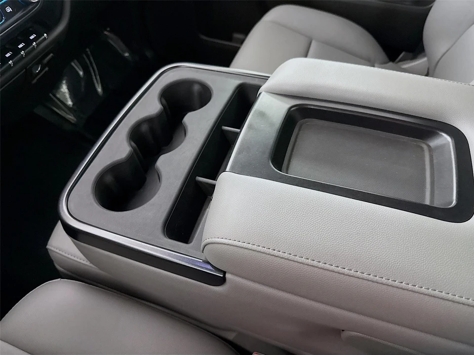 2024 Chevrolet Silverado - Image 8 of 31
