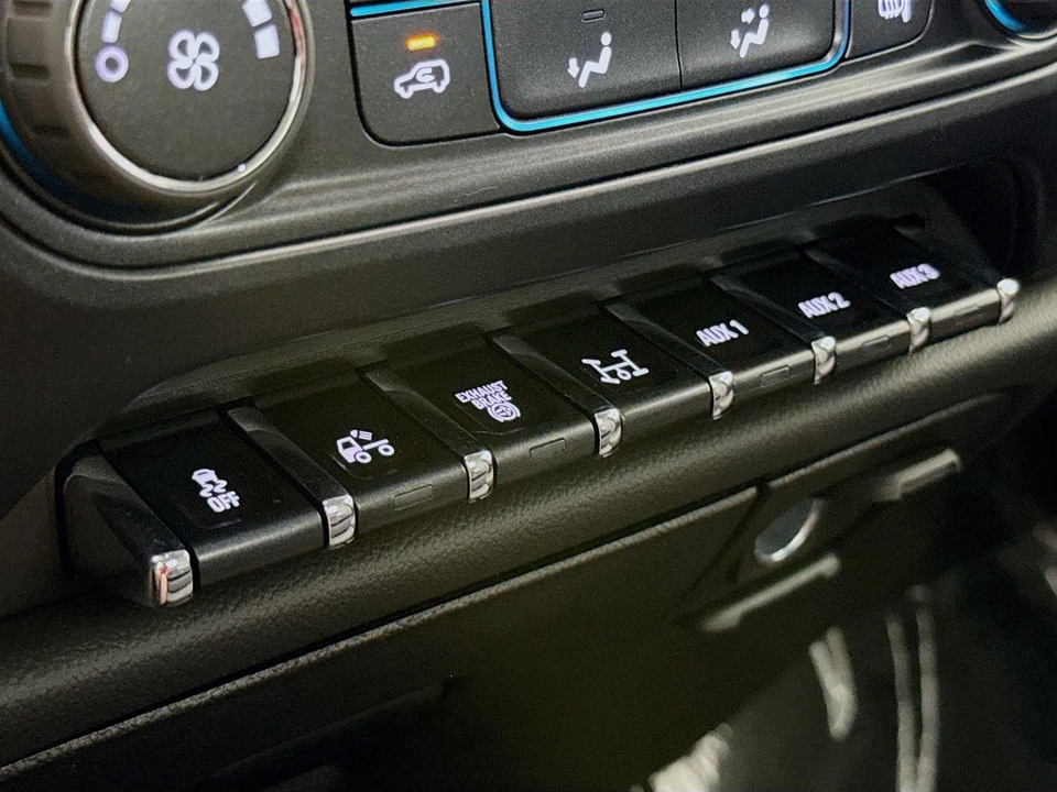 2024 Chevrolet Silverado Heavy Duty 4th Gen - Image 12 of 31
